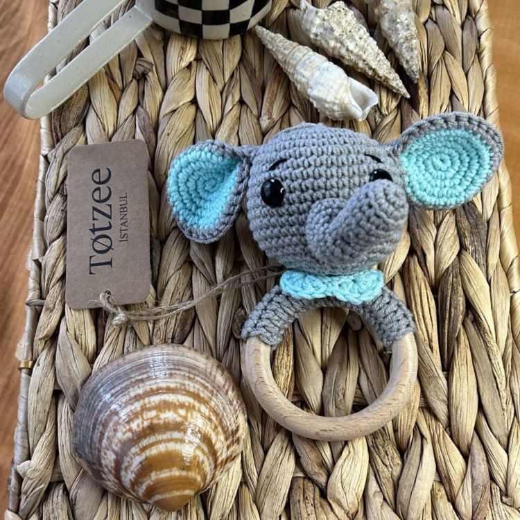 Totzee; Amigurumi Fil Çıngırak Gri; Amigurumi Elephant Rattle Gray