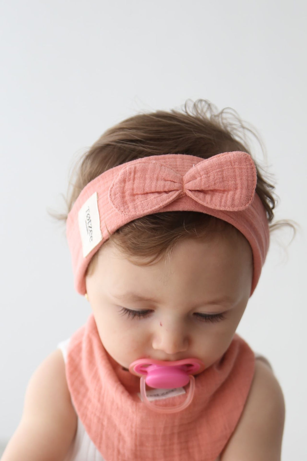 Totzee; Müslin Fiyonklu Saç Bandı Mercan Rengi; Muslin Bow Headband Coraline