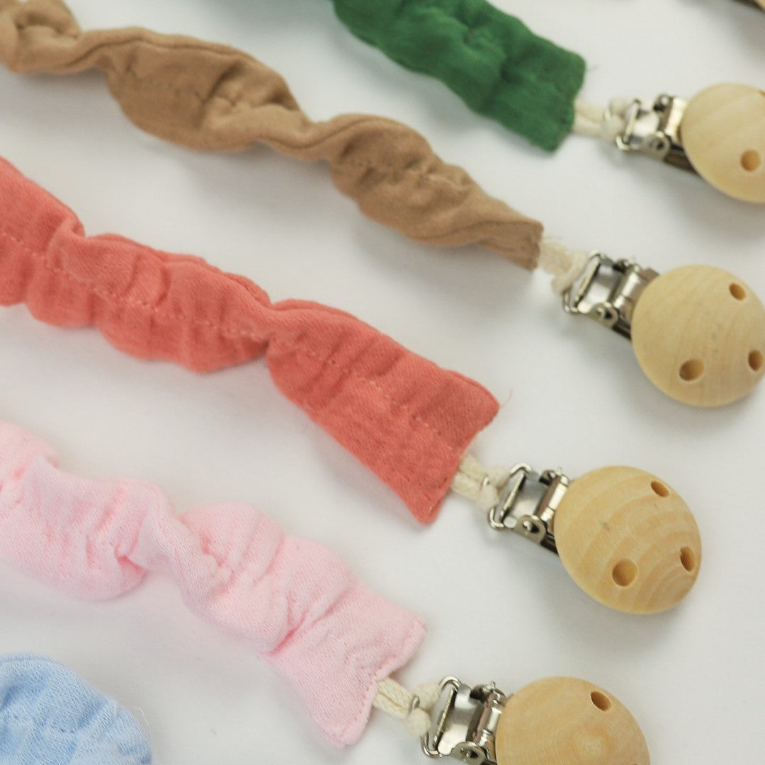 Totzee; Müslin Emzik Askısı Mercan Rengi; Muslin Pacifier Strap Coraline